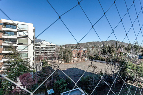 Departamento En Venta De 3 Dorm. En Lo Barnechea