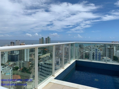 Imagem 1 de 21 de Com Ambientes Amplos, Piscina Com Vista Mar Essa Bela Cobertura Triplex A Venda No Costa Azul - Ap1043luz