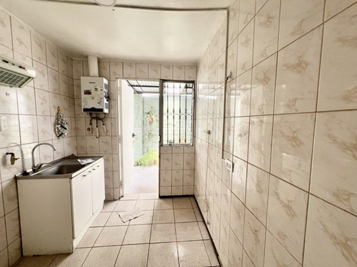Arriendo Casa Maipu/ Metro Santiago Bueras