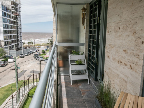 Apartamento En Venta En Malvin Ref. 7605