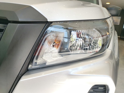 Nissan Frontier 2.3t S 4x4 Mt L22