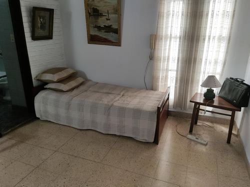 Imagen 9 de 25 de Venta Casa - Garage, Consultorio, 2/3 Dormis - 35 E/ 1 Y 2