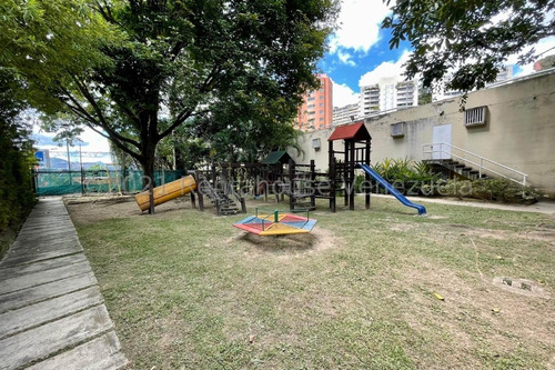 Imagen 27 de 30 de La Esmeraldas Apartamento En Venta 22-10811