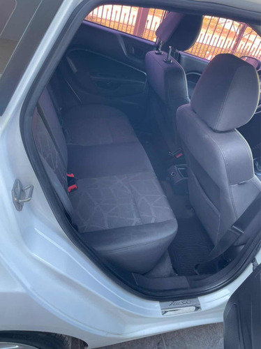 Ford Fiesta Kinetic Design 1.6 Design 120cv Titanium 2012