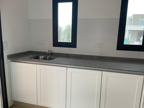 Imagen 10 de 23 de Venta Casa- Altos De Campo Grande-pilar-estilo Mexicana
