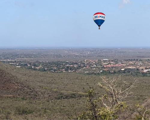 Terreno Amplio Y Natural #4, En Sector Guaimeque, Nueva Esparta, Isla De Margarita