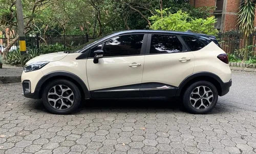 Renault Captur 2.0 Intens Automática