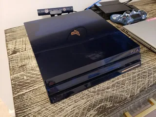 Sony Playstation 4 Pro Limited Edition Azul Translúcido