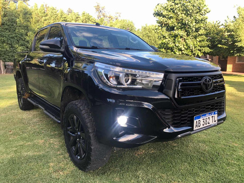 Toyota Hilux 2.8 Cd Srx 177cv 4x4 At 2017