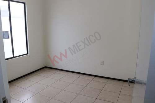 Imagen 3 de 22 de Casa En Venta En Carretera Internacional Tuxtla-ocozocoautla A 15 Min. De La Ciudad. Fracc. Bosques Del Sayab