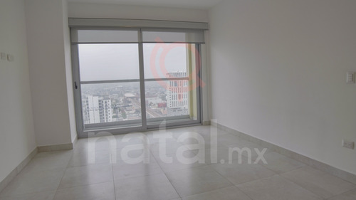 Departamento En Venta Por Fundidora Centro Monterrey Luzia