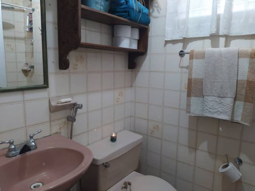 Se Vende Casa, Ubicada En La Urbanización El Marquez. Nc