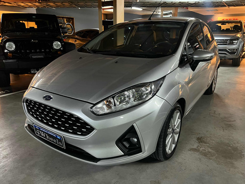 Ford Fiesta Kinetic Design 1.6 Se Plus Powershift 120cv