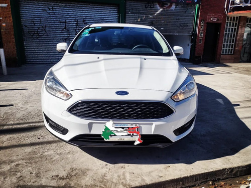 Imagen 2 de 10 de Ford Focus Iii S