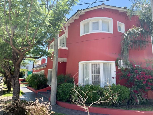 Imagen 3 de 26 de Casa De 4 Dormitorios En Venta En Tejas Del Sur. Con Pileta.