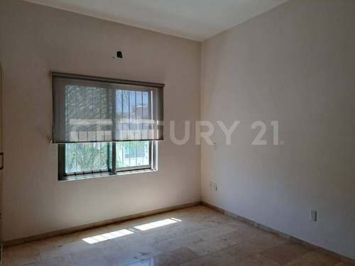 Casa En Venta En Hacienda Real (cantera)