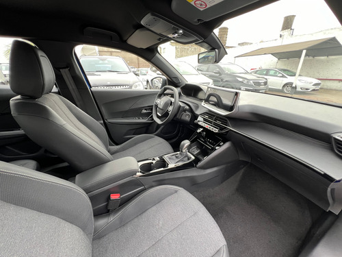 Peugeot 2008 1.0T Allure
