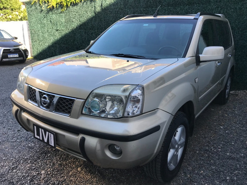Nissan X-trail 4x4 Año 2007 - Liv Motors