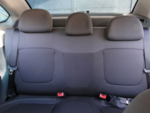 Imagem 9 de 10 de Fiat Grand Siena