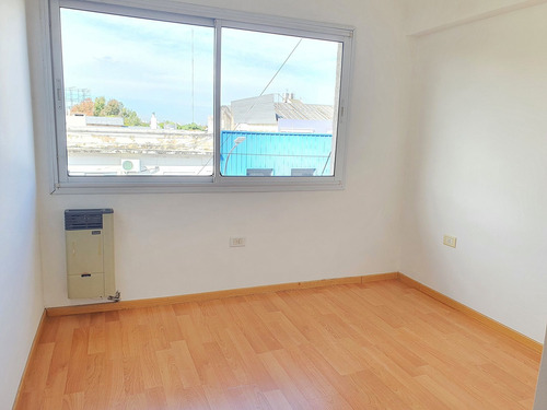 Imagen 12 de 18 de Venta Depto 2 Amb Florida Oeste-balcon-parrilla