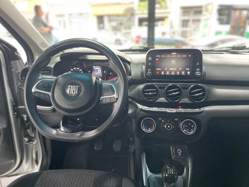 Fiat Cronos 1.3 Drive Flex 4p