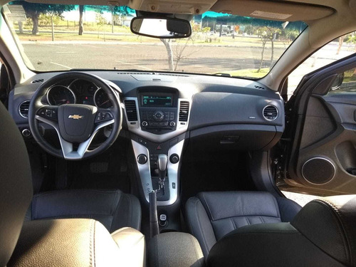 Imagem 4 de 10 de Chevrolet Cruze 2014 1.8 Lt Ecotec 6 Aut. 4p