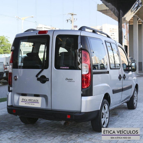 Fiat Doblo Essence 1.8 Flex 16v 5p