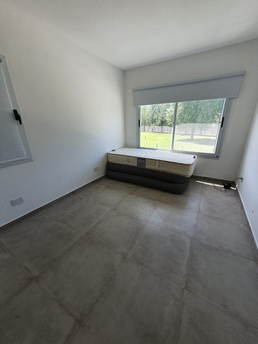 Imagen 7 de 14 de Espectacular Casa 5 Ambientes En Terralagos