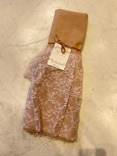 Imagen 1 de 5 de Camino Tussor Helena Golden Rose Con Puntilla Petite Affaire