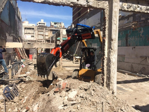 Imagen 5 de 7 de Implemento Excavador Dynamic Pecari Para Minicargadora