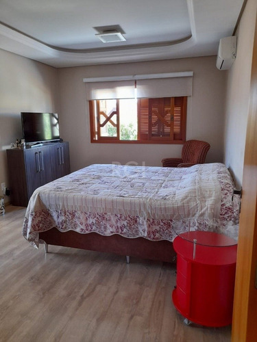 Casa Em Espírito Santo Com 3 Dormitórios - Lu432239