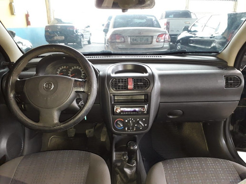 Chevrolet Corsa 1.4 Mpfi Premium Sedan 8v Flex 4p Manual