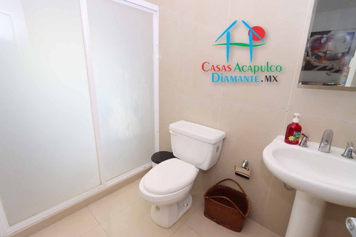 Cad Diamante Lakes Rubí 322. Terraza Con Sombra Y Vista A Las Áreas Comunes