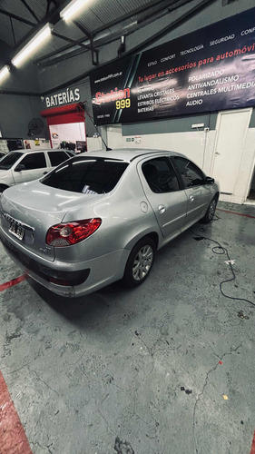 Peugeot 207 1.4 Sedan Hdi Xt