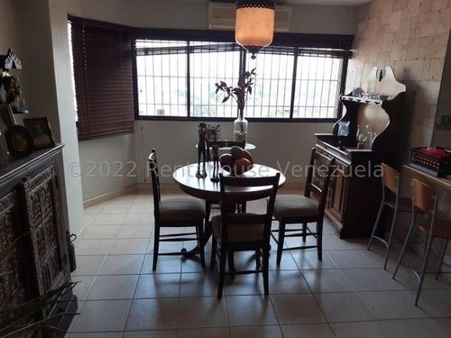Imagen 5 de 30 de Apartamentos En Venta Este De Barquisimeto, Cod # 23-8881 Excelente Ubicación, Negociable! Mas Información Comunícate 412-1498654 Katty Vasquez Rentahouse. Moderno, Oportunidad, Conservado, Amplio !!