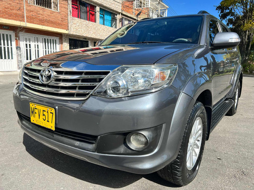 Toyota Fortuner 2.7l 4x2