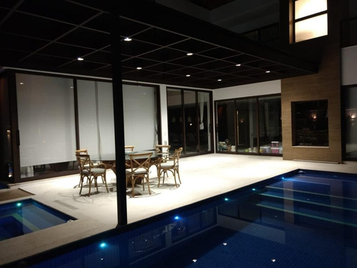 Imagem 8 de 28 de Santa Mônica Jardins Mansão Duplex 5 Suítes Projetada Por Arquiteto Renomado Com Requinte E Sofisticação 906m2. - 2048 - 70533969