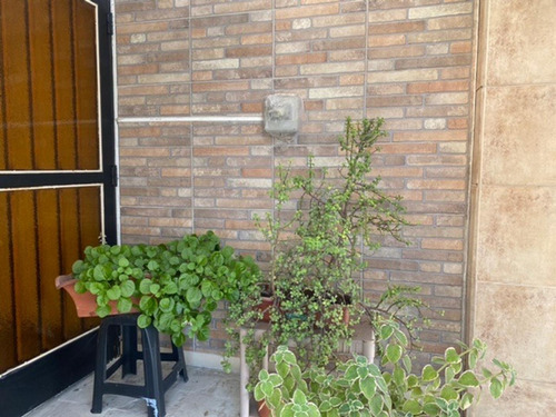 Imagen 22 de 27 de Departamento De Dos Pisos En Barrio Norte