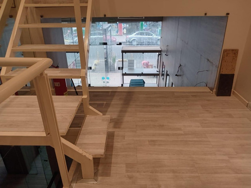 Oportunidad Local En Centro Comercial Rivadavia Entre Córdoba Y Santiago Del Estero