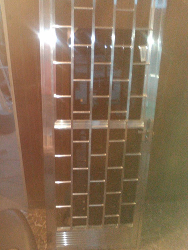 Porta C/ Grade Diagonal Aluminio - Acforme Delux