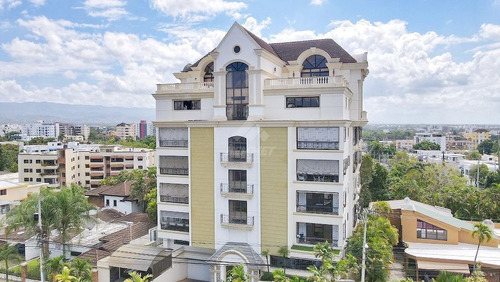 Penthouse De 535mts2 Con Terraza Privada La Rinconada Santiago