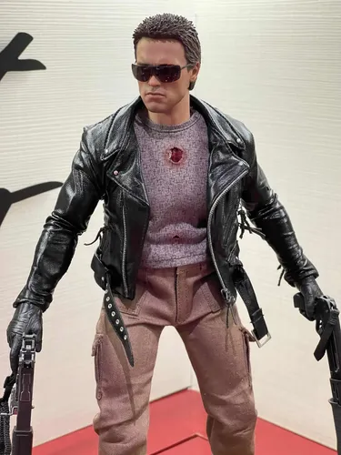 Hot Toys Terminator T800 Battle Damaged Version Mms238 | MercadoLivre