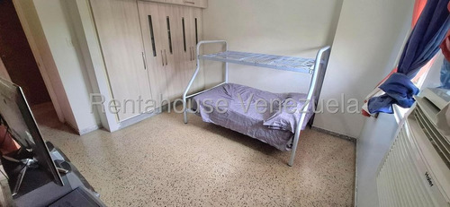 Tg Lindo Apartamento En Venta En Bello Campo Con Hermosa Cocina Remodelada, 25-20171 Ys