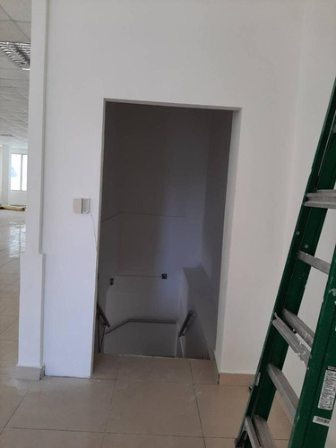 Imagen 2 de 6 de Local Comercial En Alquiler En El Millon