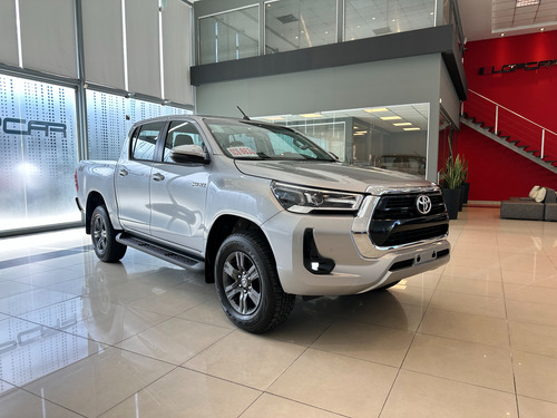 Toyota Hilux Pick-up 2.8 Cd Srv 204cv 4x4