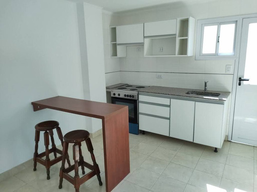 Dúplex En Venta De 2 Dormitorios En Barrio San Juan