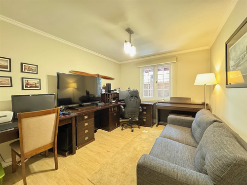 Encantadora Casa Inglesa En Venta De 4 Dorm. En Las Condes