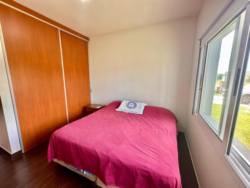 Casa En Venta 5 Ambientes Con Cochera, Pileta, Galeria