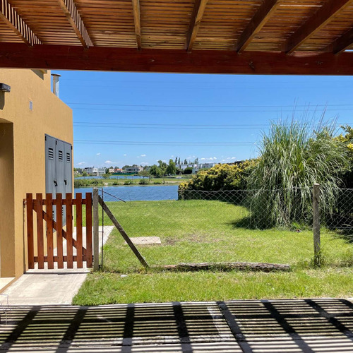 Oportunidad Casa A La Laguna  Barrio San Gabriel