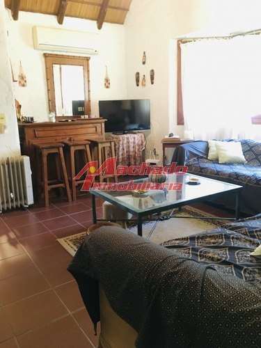 Casa En Venta Y Alquiler, Pinares, Punta Del Este- Ref: 6043